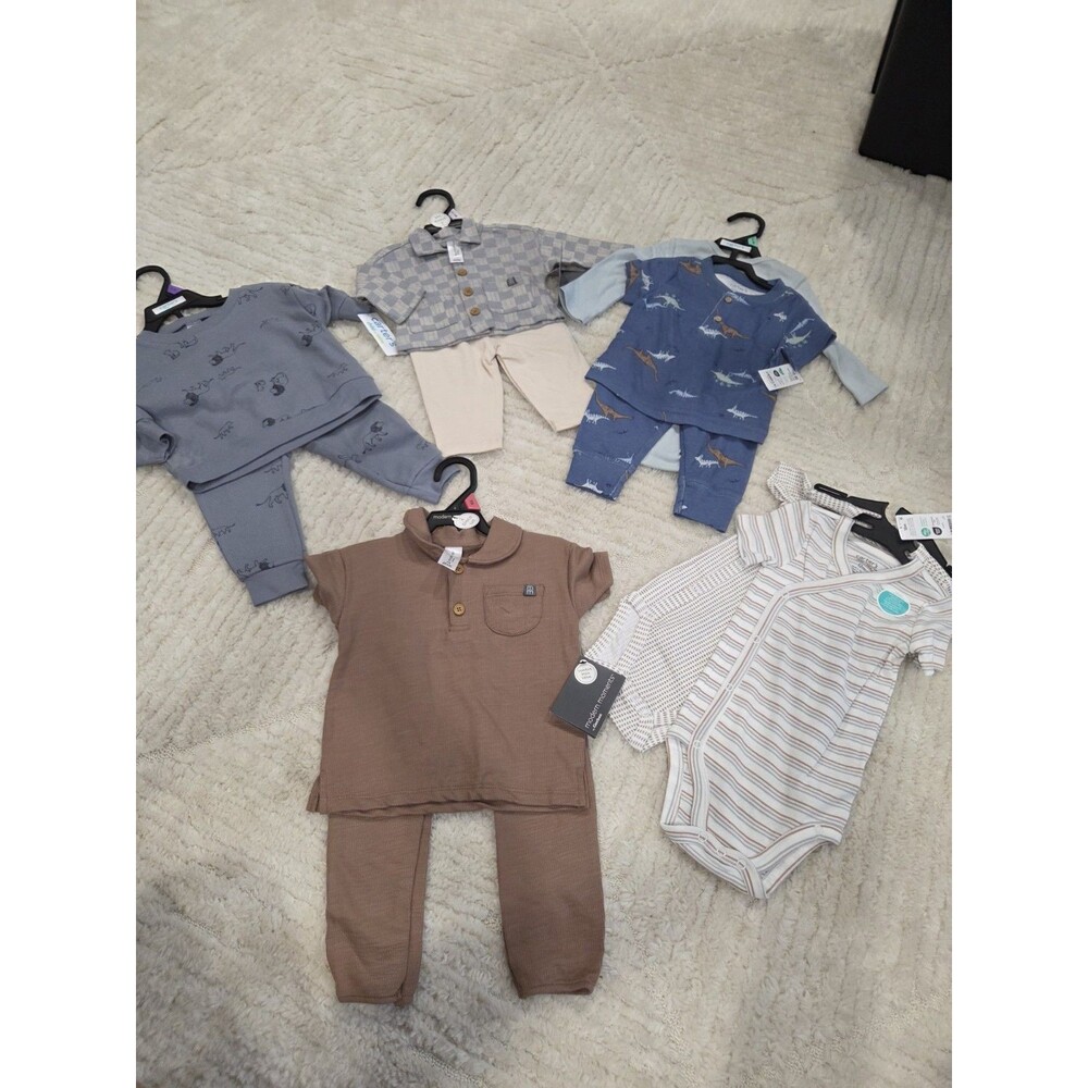 11 piece bundle boys clothing NEW VARIES SIZING 0/3M TO 18 MONTHS B22